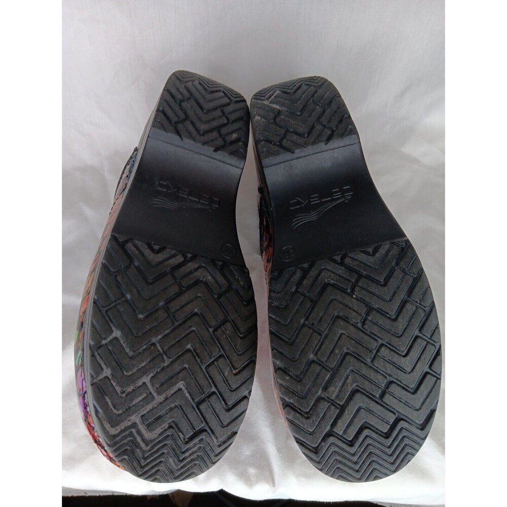 Dansko  Clogs Size 38 (7.5 US) Viola Multicolor Dot/Cursive Slip On Nurse EUC - Picture 6 of 8